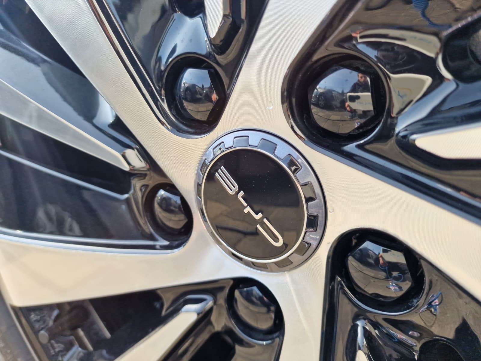 BYD Seal U DM I - Bild 11