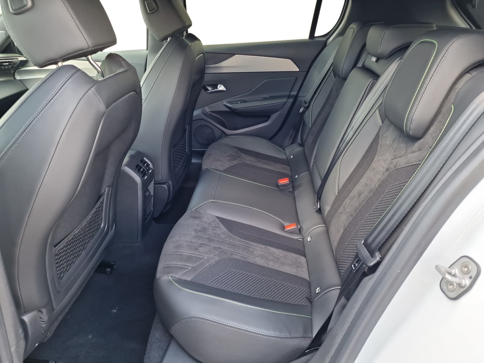 Peugeot 308 - Bild 11