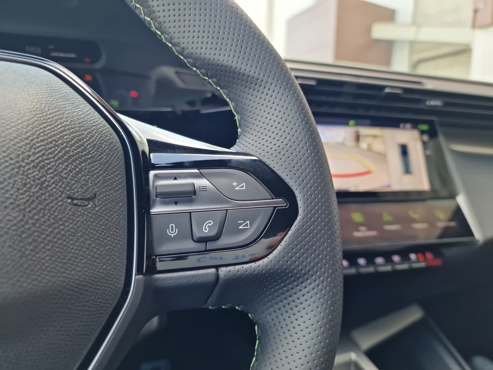 Peugeot 308 - Bild 24