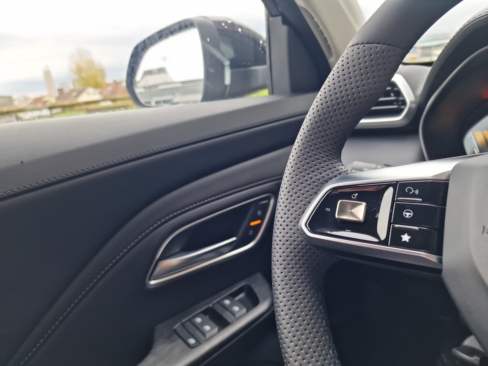 MG ZS - Bild 17