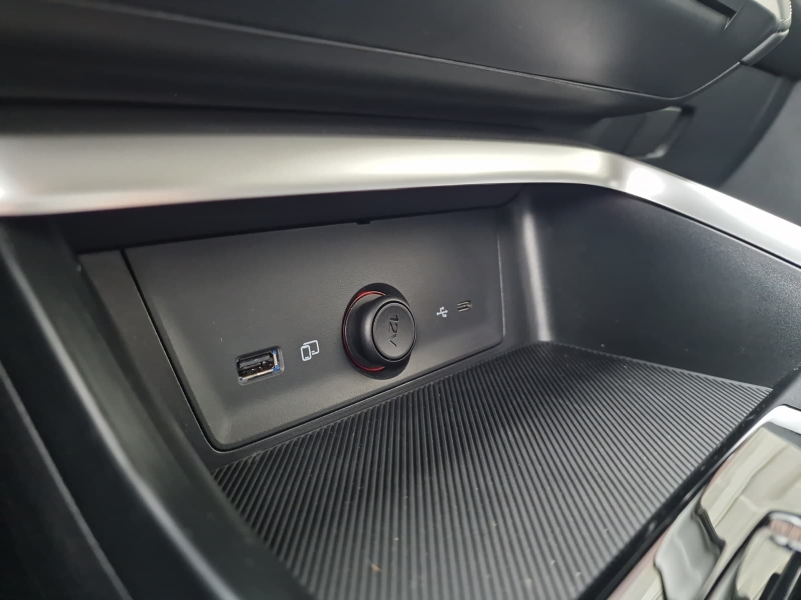 MG ZS - Bild 15