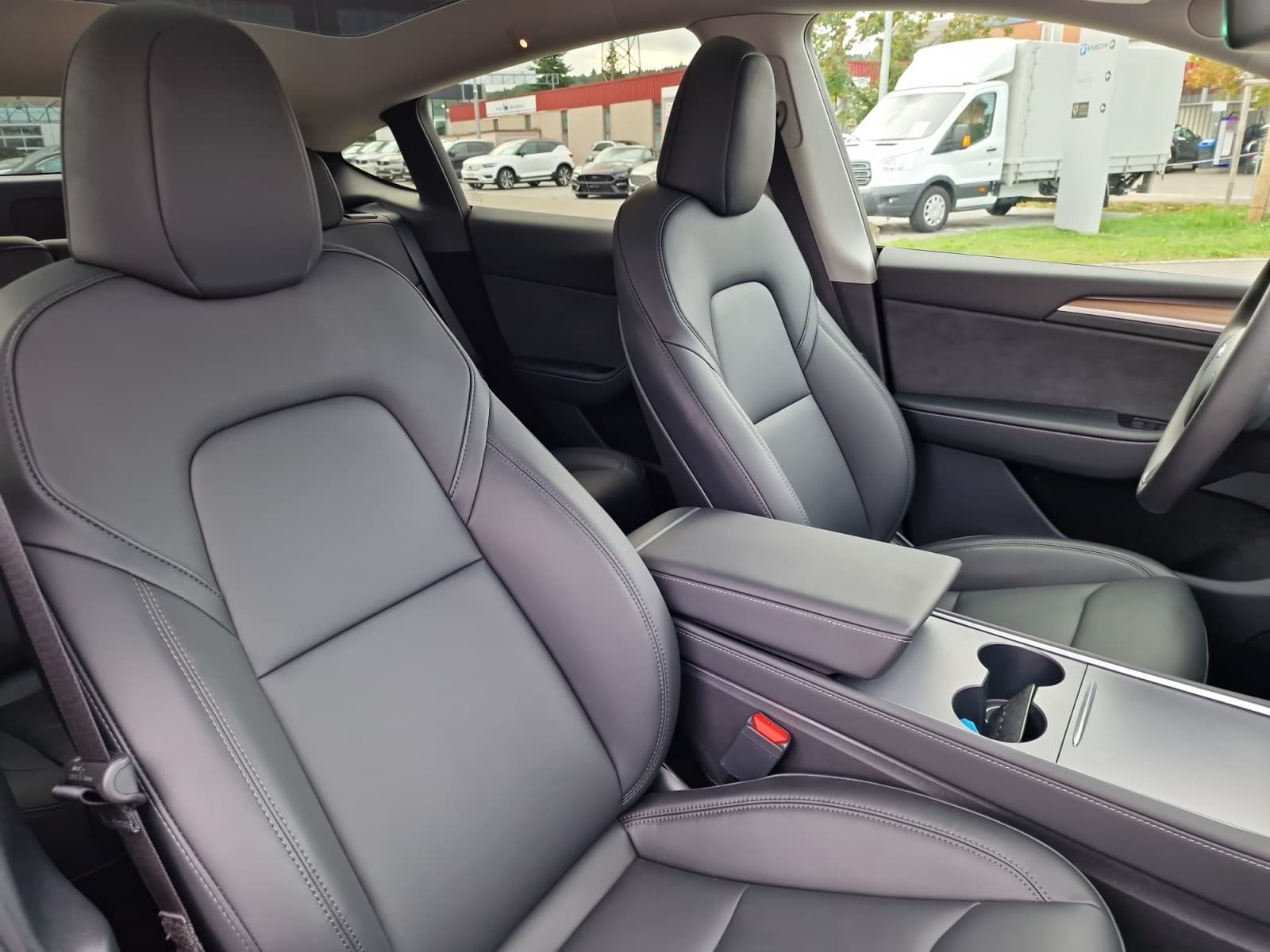 Tesla Model Y - Bild 15