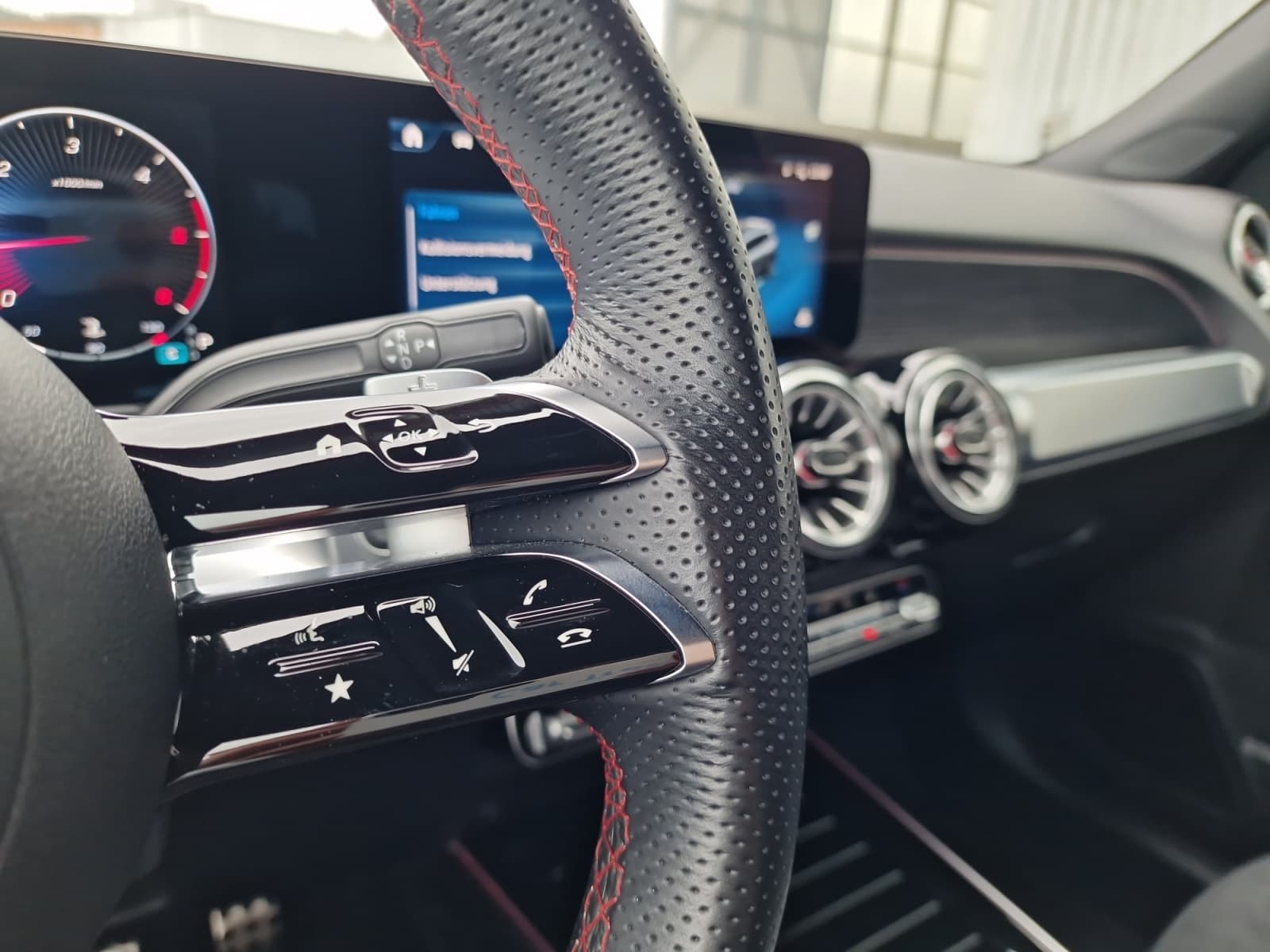 Mercedes Benz GLB 220 - Bild 17