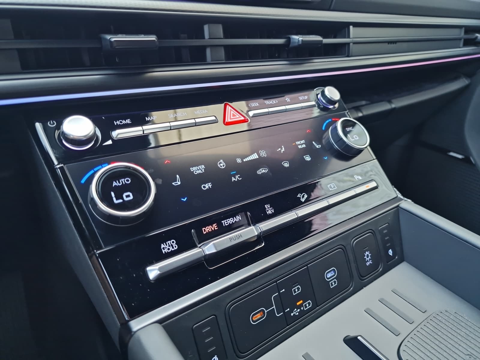 Hyundai Santa FE - Bild 17