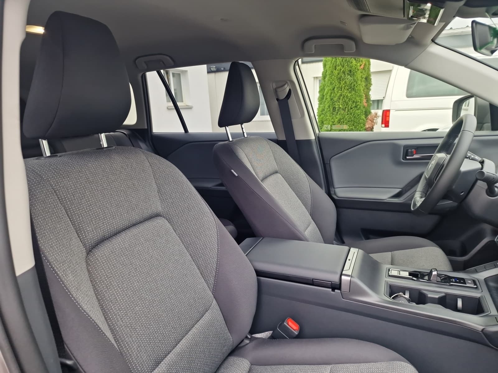 Toyota Rav 4 - Bild 18