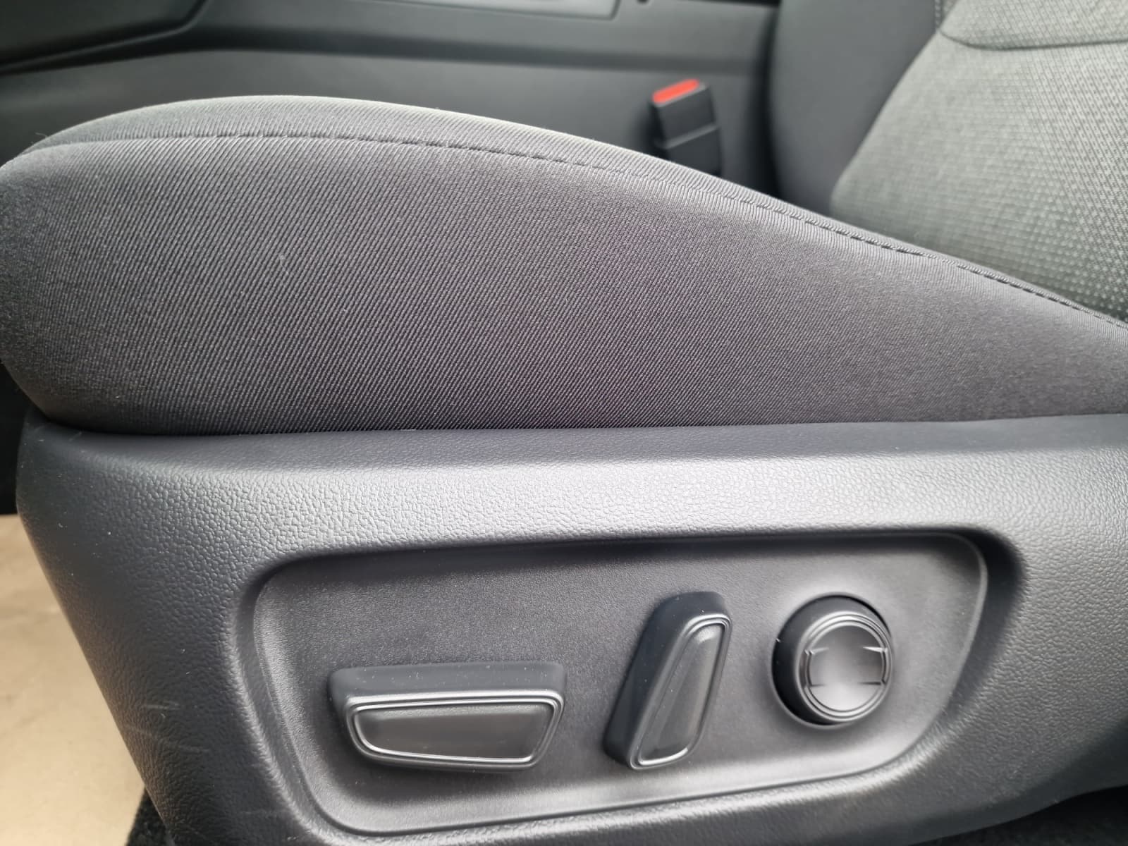 Toyota Rav 4 - Bild 17