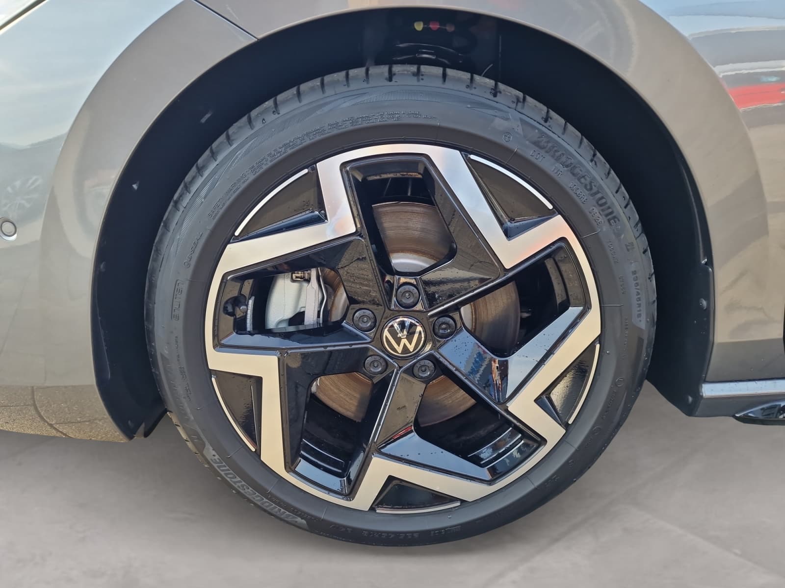 VW Passat - Bild 10