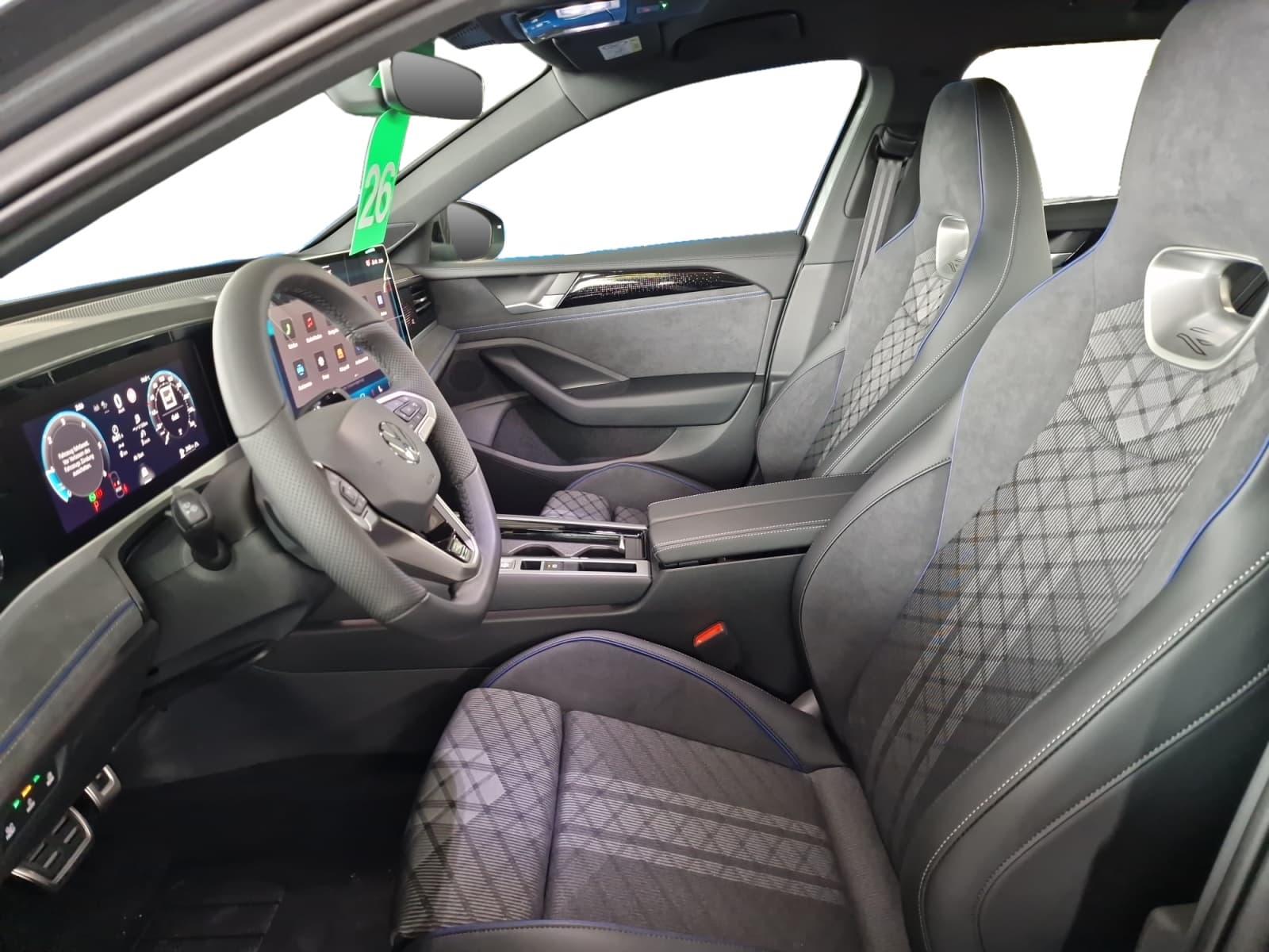 VW Passat - Bild 11