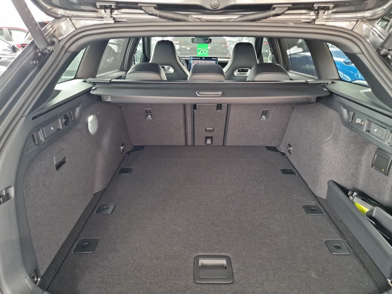 VW Passat - Bild 26