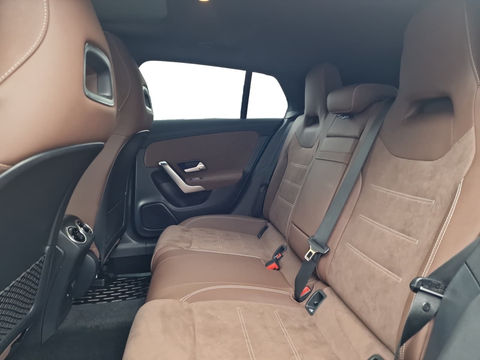 Mercedes Benz Cla 200 - Bild 23