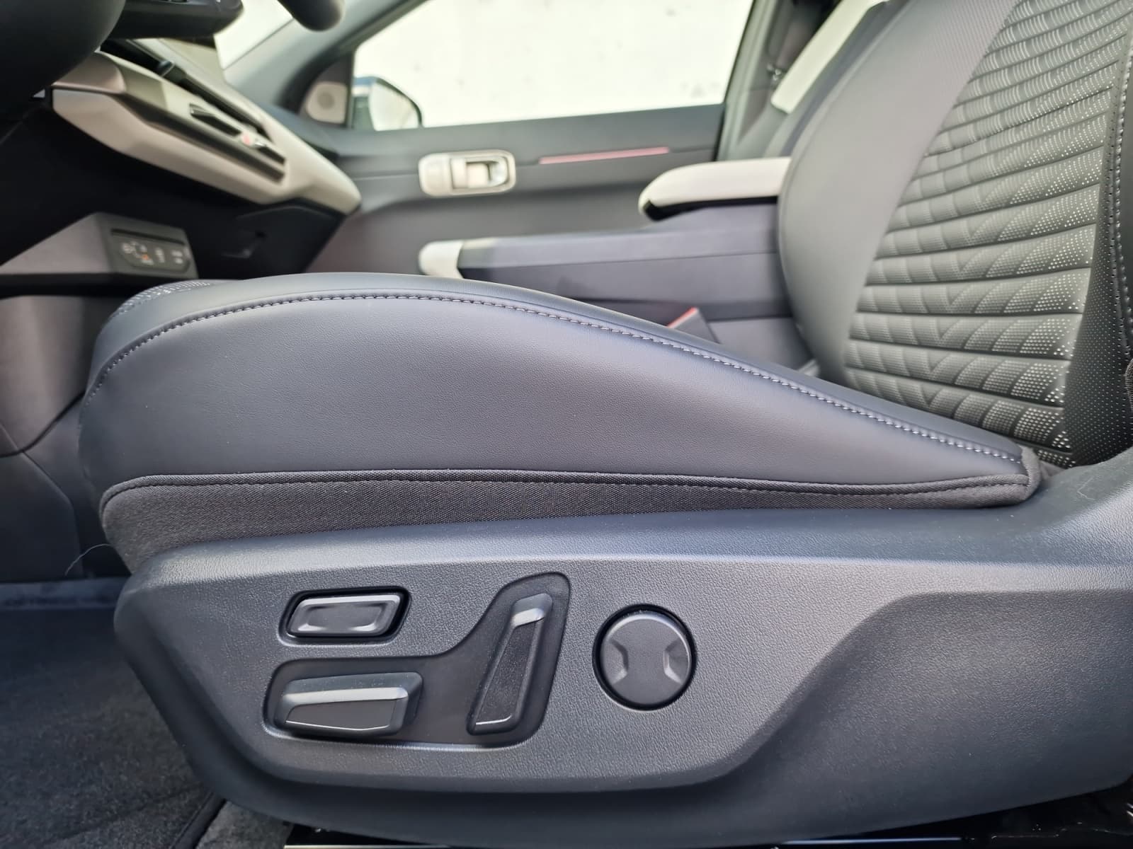 Kia EV4 - Bild 12