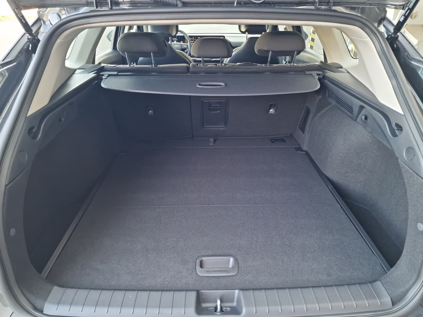 Kia K4 - Bild 25