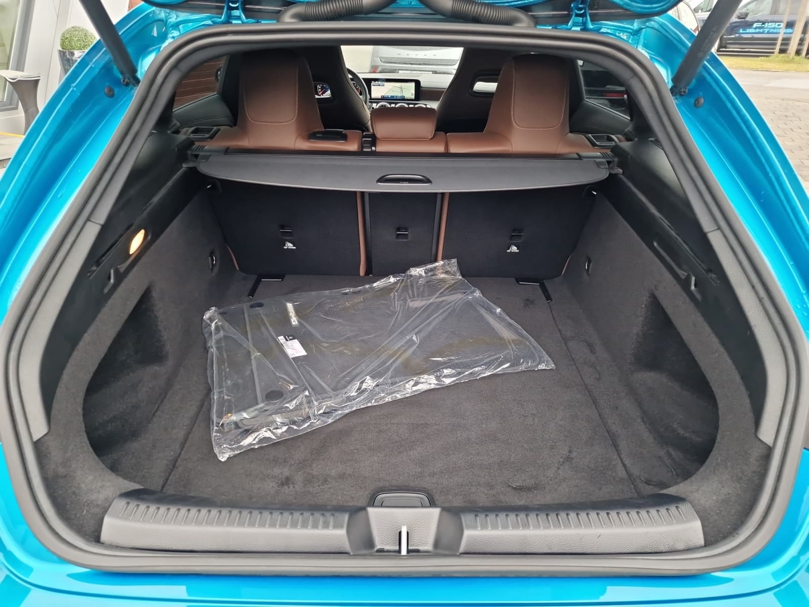 Mercedes Benz Cla 200 - Bild 24
